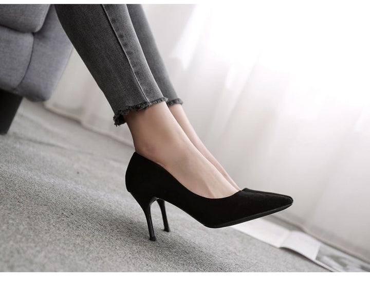 Damen Elegante spitz zulaufende Velours‑Optik Pumps mit schmalem Stiletto Drune