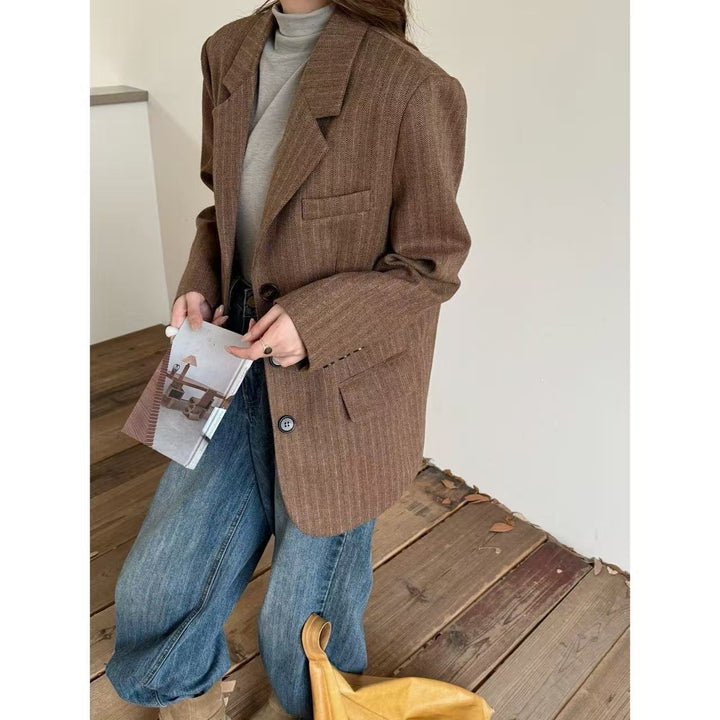 Damen Oversize-Tweedblazer mit Fischgrätmuster, markanter Schulterlinie und Pattentaschen Drune
