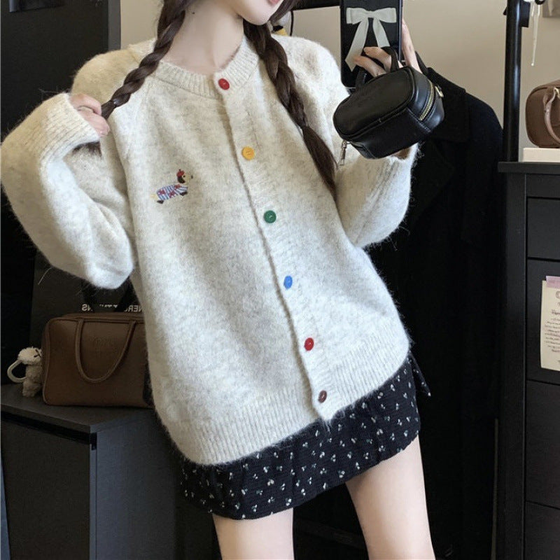Damen Strickjacke mit bunten Knöpfen und gesticktem Motiv Drune