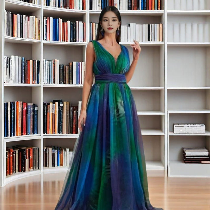 Damen Elegantes Abendkleid mit schimmernden Tüll-Lagen und tiefem V-Ausschnitt Drune