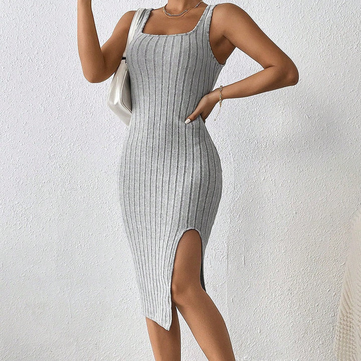 Damen Enganliegendes Ripp-Kleid mit Seitenschlitz und Spaghetti-Trägern Drune