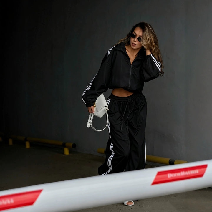 Damen Oversized kurz geschnittene Trainingsjacke und taillenhohe Jogginghose Set mit Seitenstreifen Drune