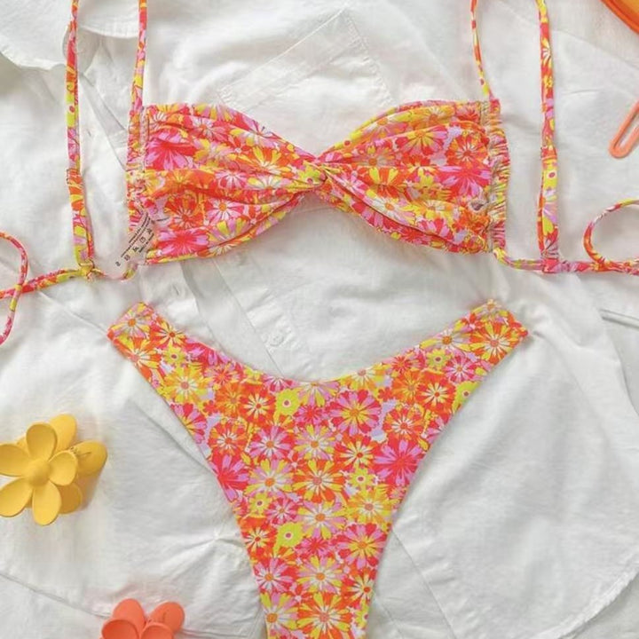 Damen Triangel-Bikini mit floralem Design und verspielten Rüschendetails Drune