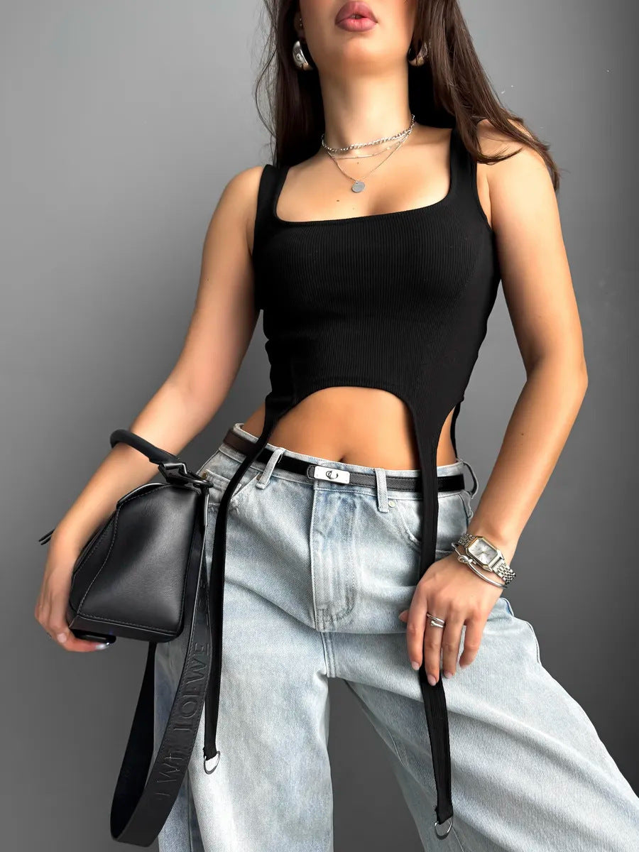 Damen Crop-Top mit innovativem Schnitt und einzigartigen Binde-Details Drune