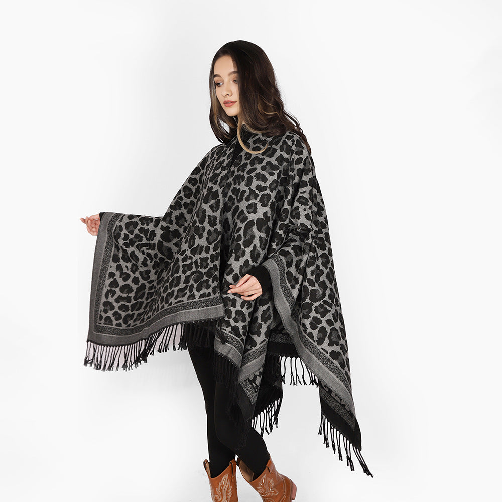 Damen Grobgewebter Überwurf im Denim‑Look mit tonigem Animal‑Jacquard und Fransensaum Drune