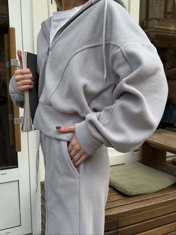 Damen Fleece-Lounge-Set mit kurzem Reißverschluss-Hoodie und taillenhoher Kordel-Jogginghose Drune