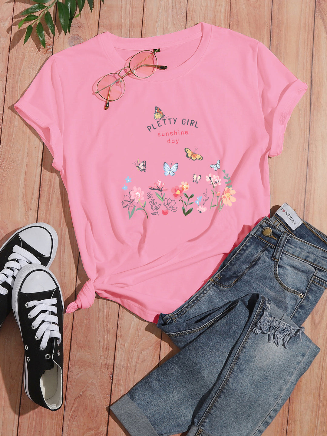 Damen T-Shirt mit verspieltem Blumendruck und elegantem Aufdruck Drune