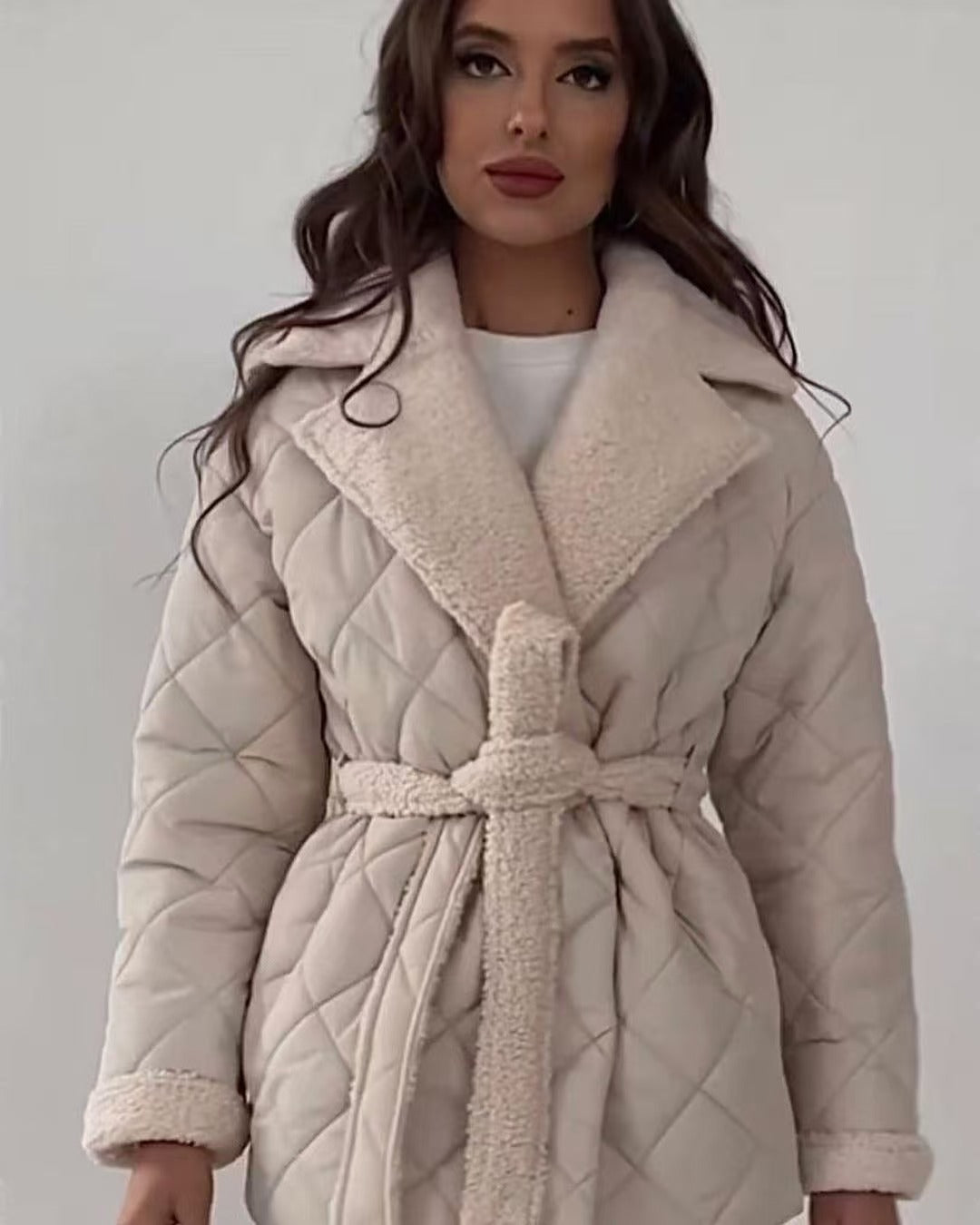 Damen gesteppte Fleecejacke mit Gürtel und großem Kragen Drune