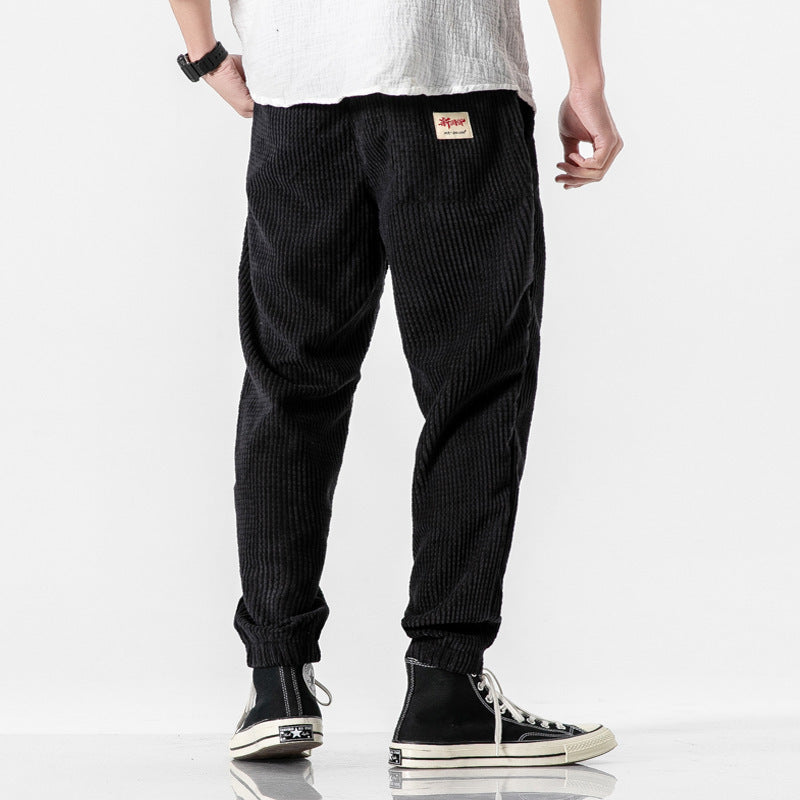 Herren Cordhose im Jogger‑Stil aus Cordvelours mit elastischem Bund und gerippten Beinabschlüssen Drune