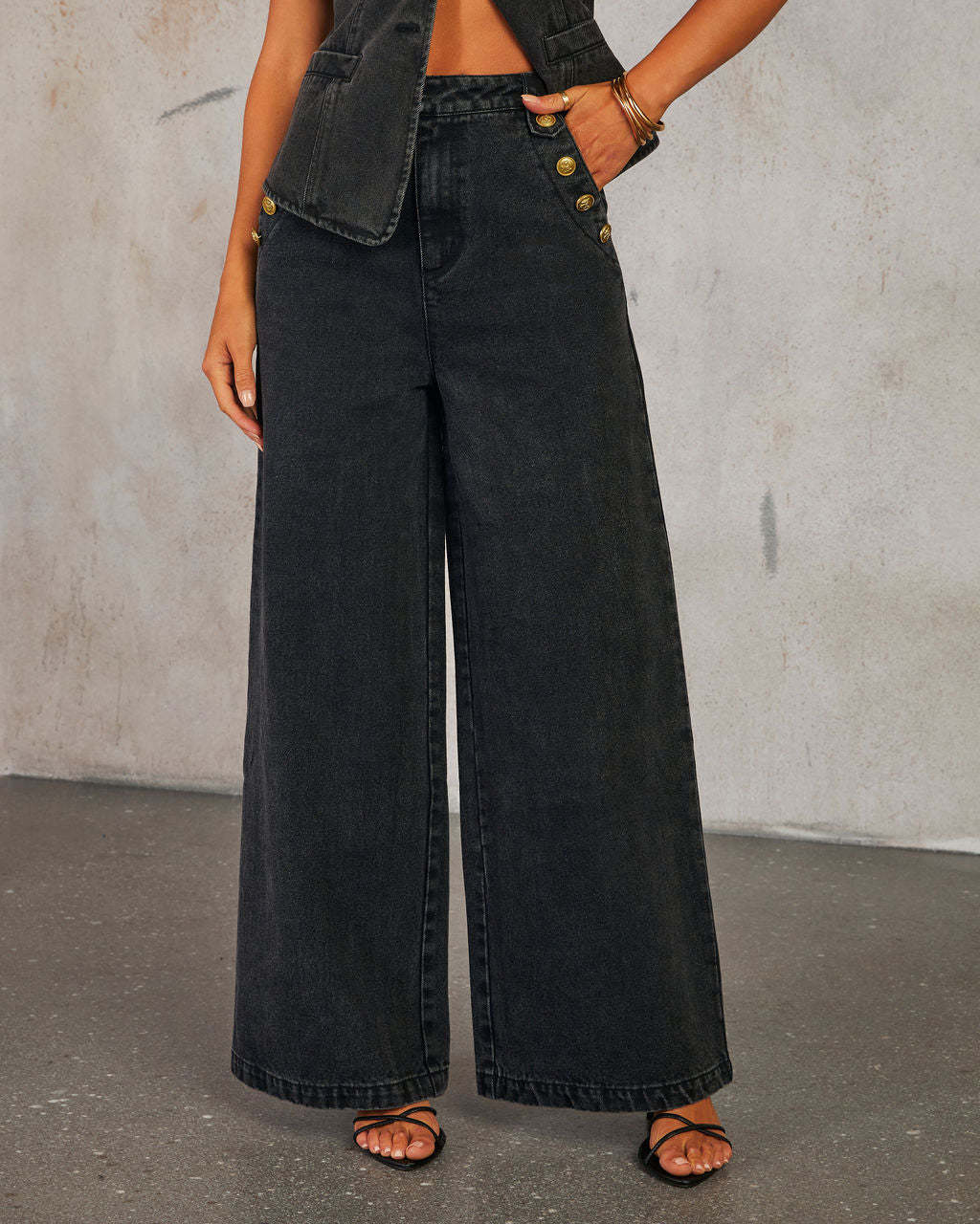 Damen nan weit geschnittene Highwaist Denimhose mit seitlicher Knopfleiste und weitem Bein Drune