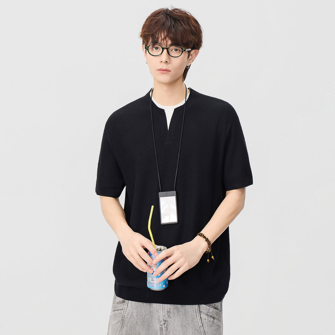Herren Kurzarm-Strickshirt mit strukturierter Waffeloptik und V-Notch-Kragen Drune