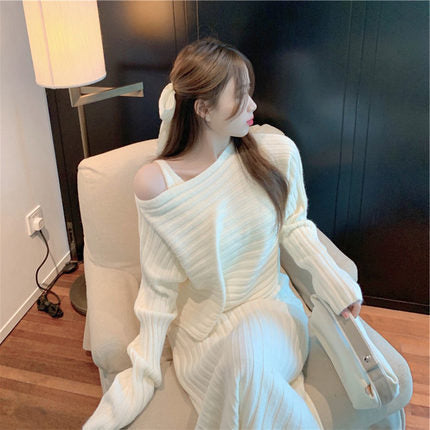 Damen Strickkleid mit asymmetrischem Ausschnitt und feiner Rippenstruktur Drune