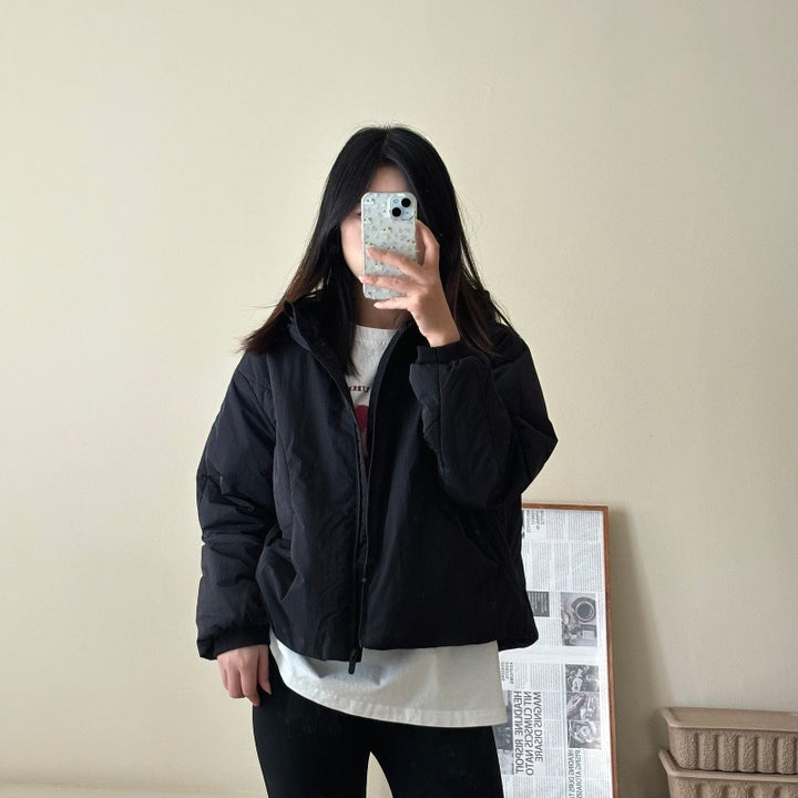 Damen Kurz geschnittene leichte Thermo-Kapuzenjacke mit Oversize-Silhouette Drune