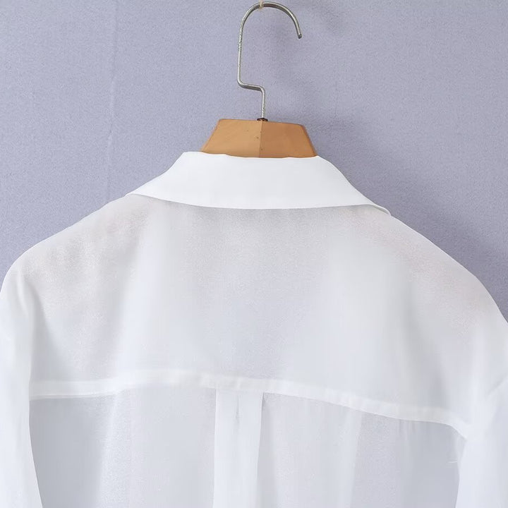 Damenbluse aus luftiger Mikrofaser mit elegantem Kragen und knöpfbarem Verschluss Drune