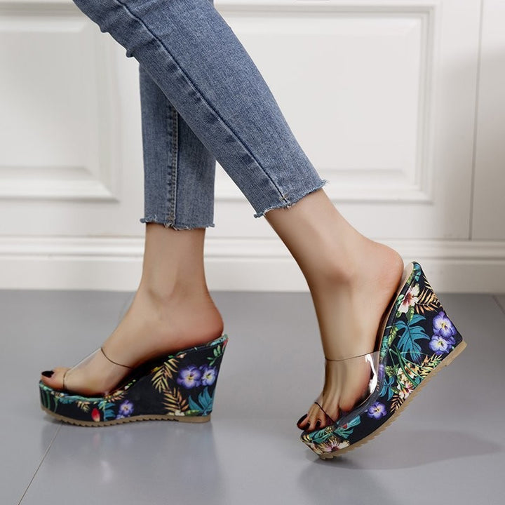 Damen nan PVC-Riemen Keilpantoletten mit floral bedruckter Keilsohle und ergonomischem Komfortfußbett Drune