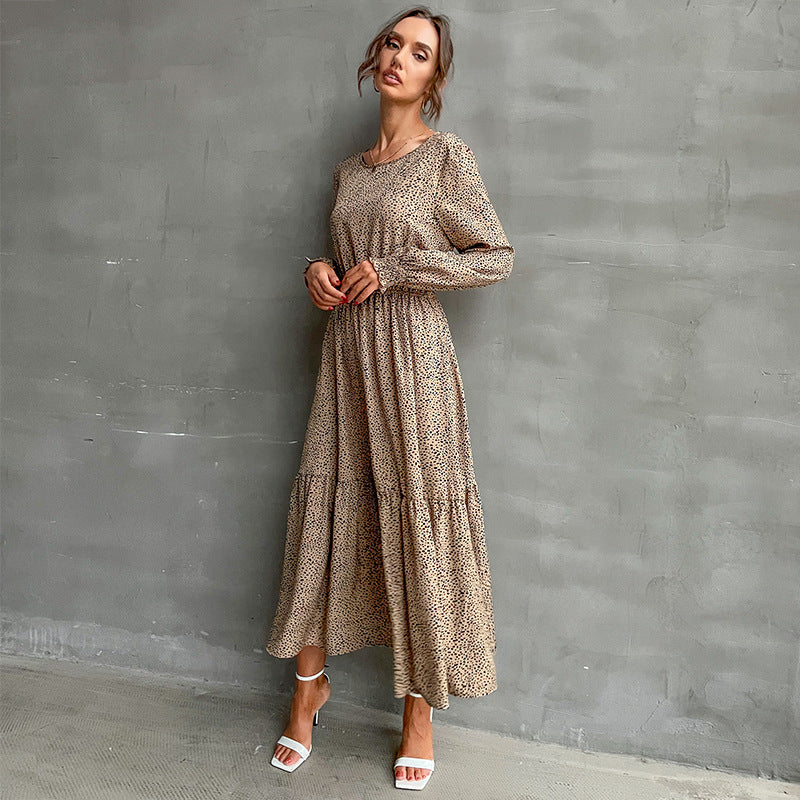 Damen Langes Stufenmaxikleid mit elastischer Taillenraffung und feinem Punkteprint Drune
