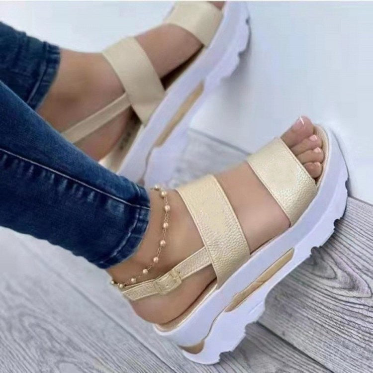 Damen Plateau‑Sandalen mit dicker Profilsohle, zwei breiten Riemen und verstellbarem Fersenriemen Drune