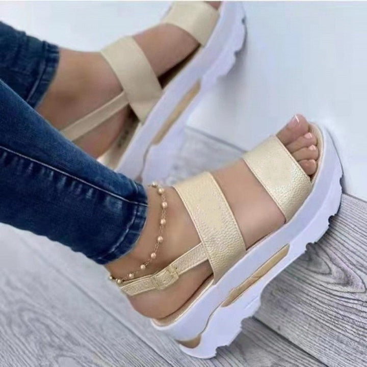 Damen Plateau‑Sandalen mit dicker Profilsohle, zwei breiten Riemen und verstellbarem Fersenriemen Drune