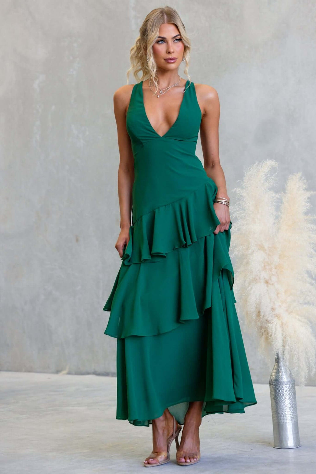 Damen Maxikleid mit verführerischen Rüschenschichten und tiefem V-Ausschnitt Drune