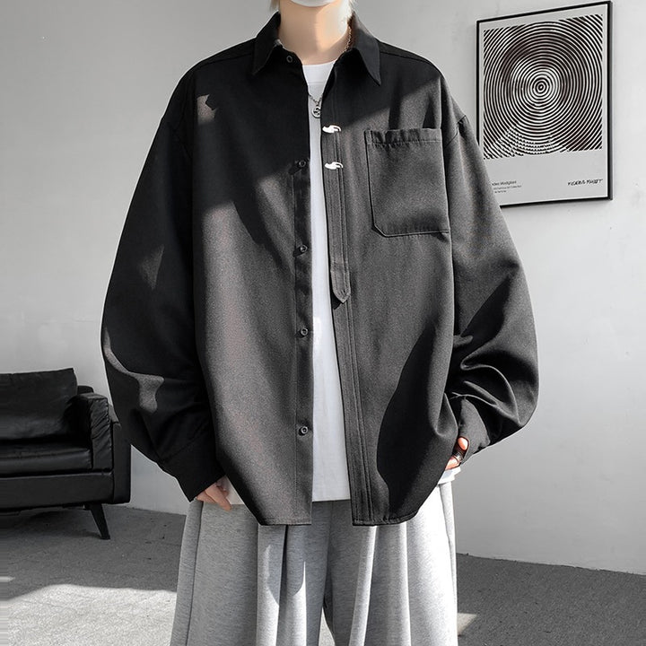 Unisex Oversize Hemdjacke im minimalistischen Utility-Look mit Brusttasche und verdeckter Knopfleiste Drune