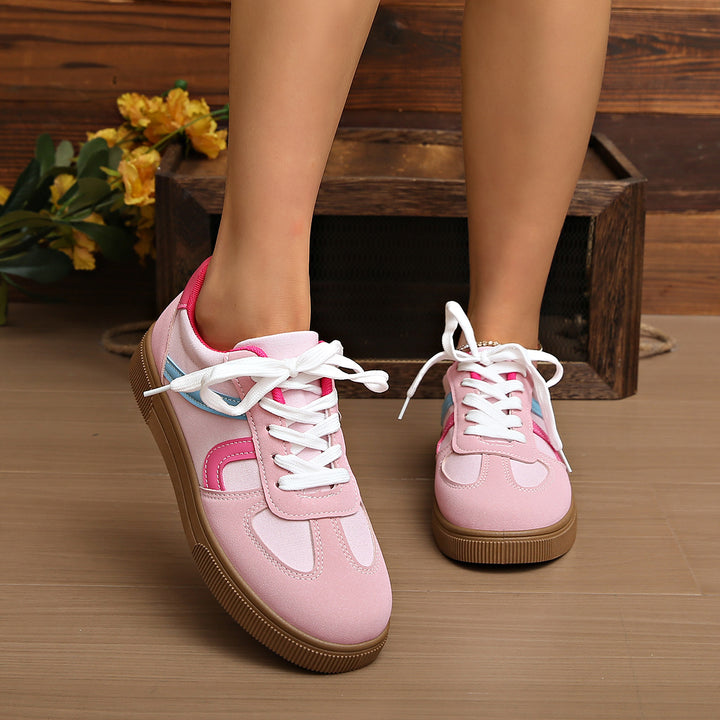 Damen niedrige Retro‑Sneaker aus Velours‑ und Textilmix mit profiliertem Gumsohle Drune