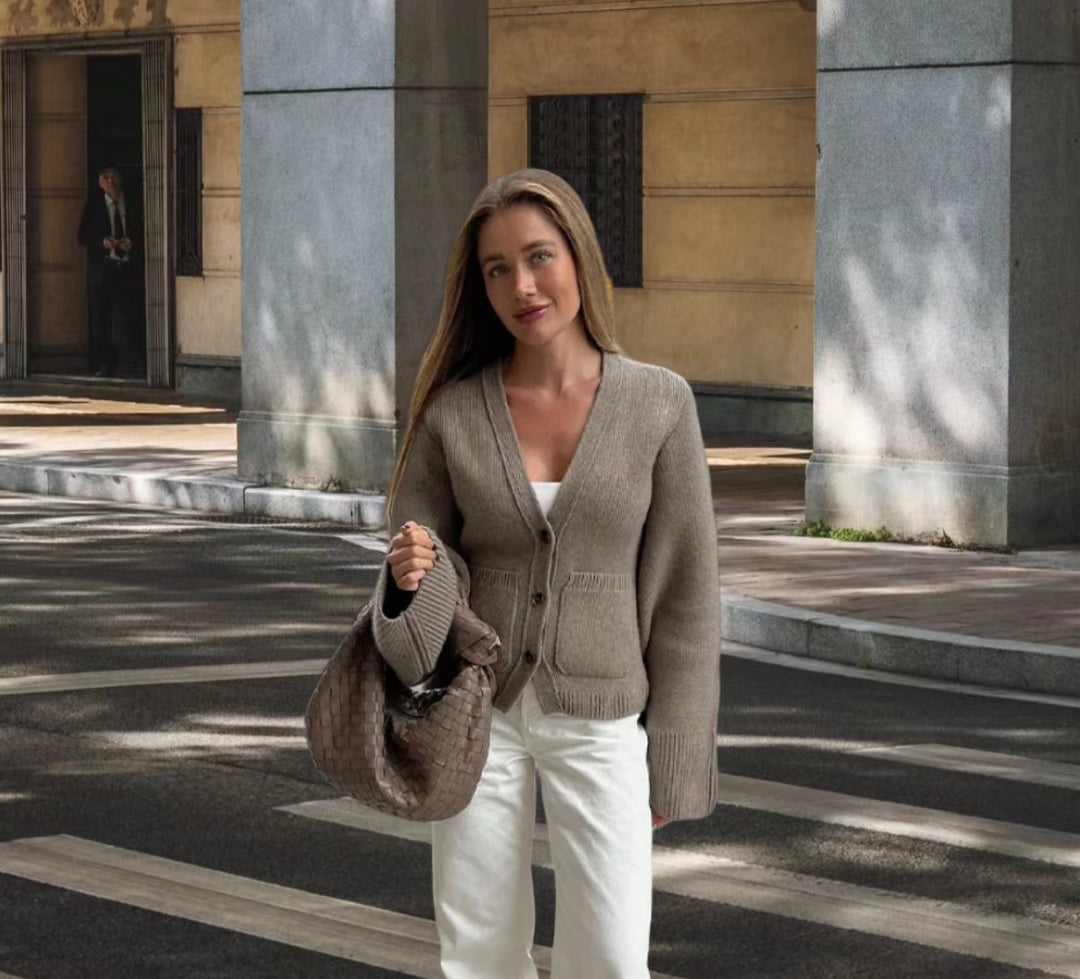 Damen Strickjacke mit eleganten Details und lässigem Schnitt Drune