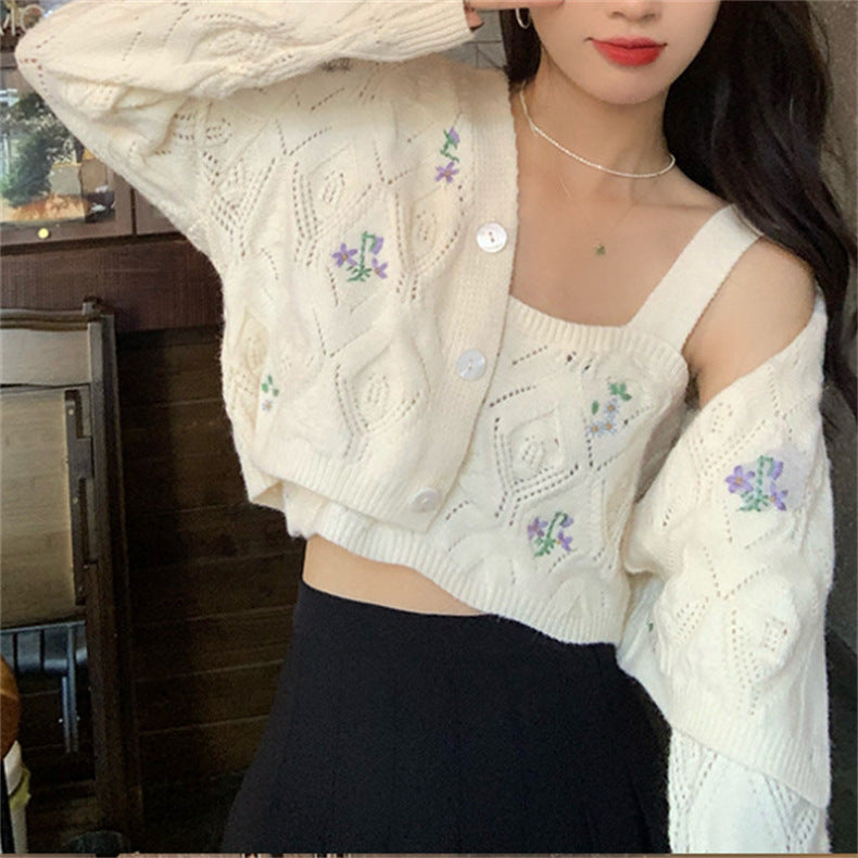 Damen kurze Strickjacke mit floralen Akzenten und Lochmuster Drune