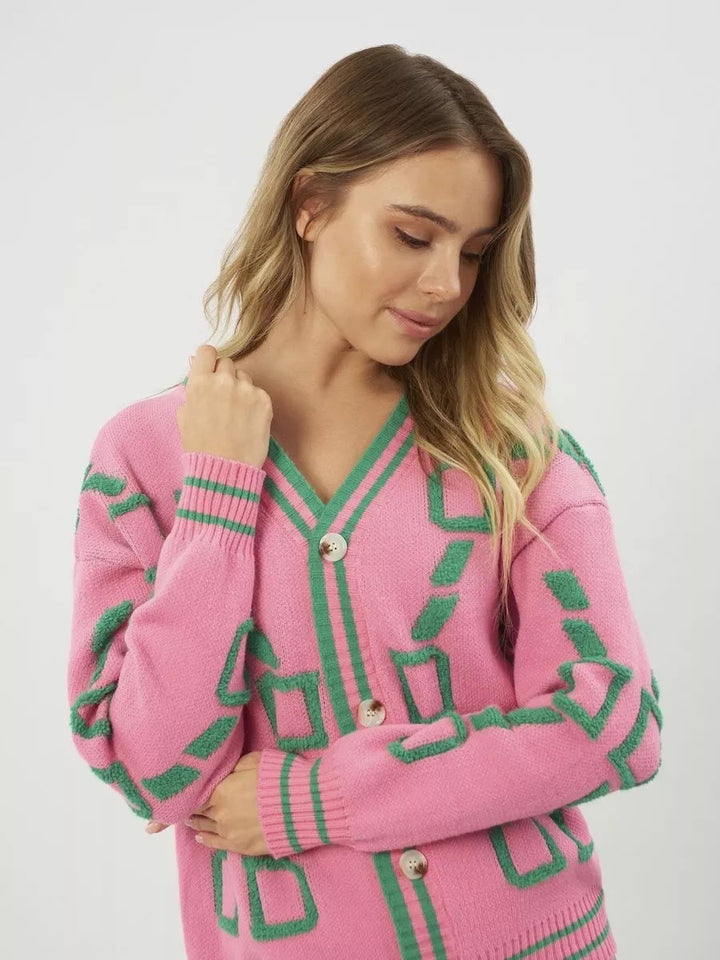 Damen Oversized Strickjacke mit großem geometrischen Muster und Knopfverschluss Drune