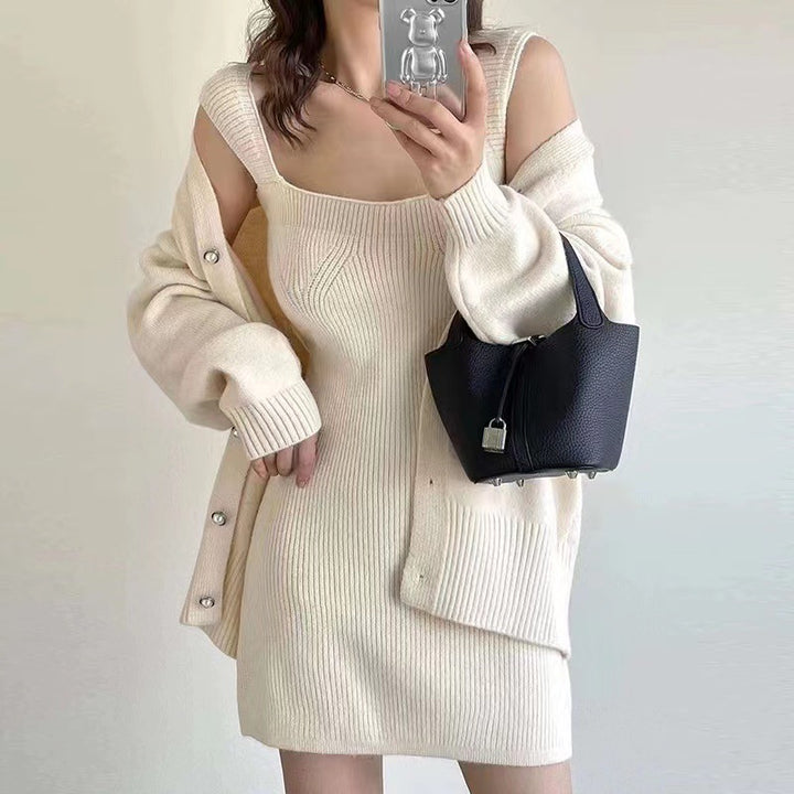 Damen Langstrickkleid mit tiefem V-Ausschnitt und lässiger Knopfleiste Drune