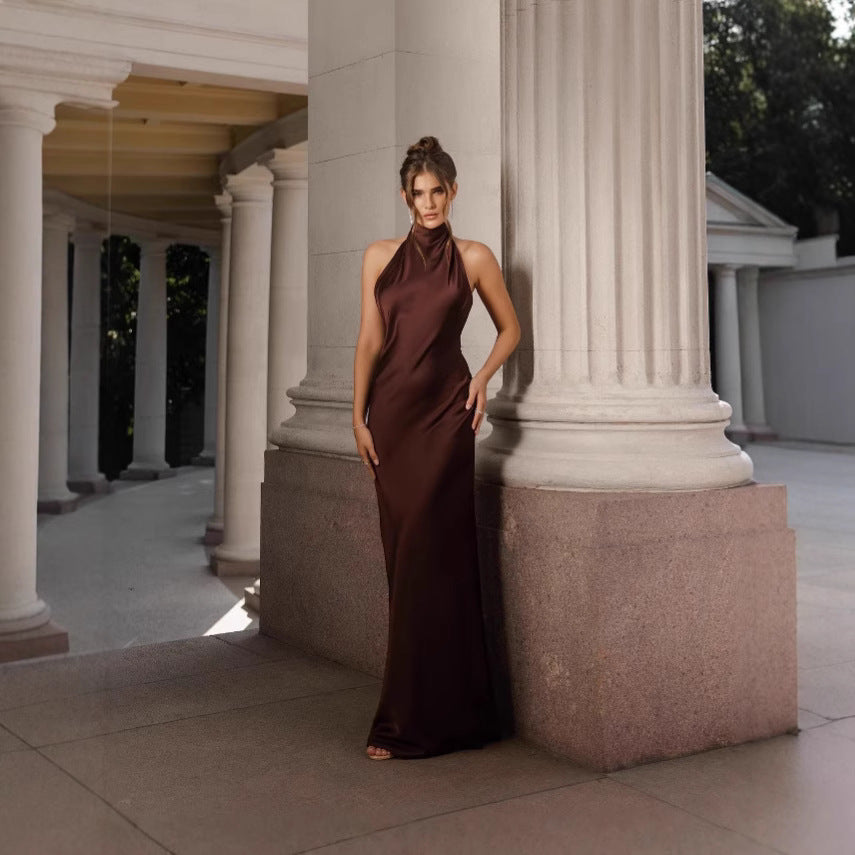 Damen Abendkleid mit Elegantem Rückenausschnitt und Fließendem Stoff Drune