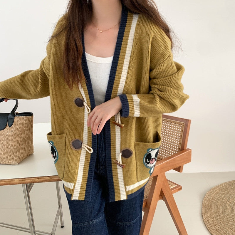 Damen Strickjacke mit einzigartigen Stickdetails Drune