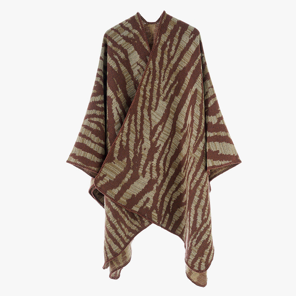 Damen Grobstrick‑Poncho im Cape‑Schnitt mit Zebra‑Jacquard und offener Kimonoärmelung Drune