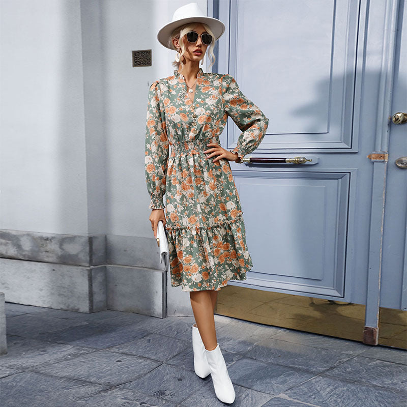 Damen Maxikleid mit floralen Rüschen und feinen Details Drune