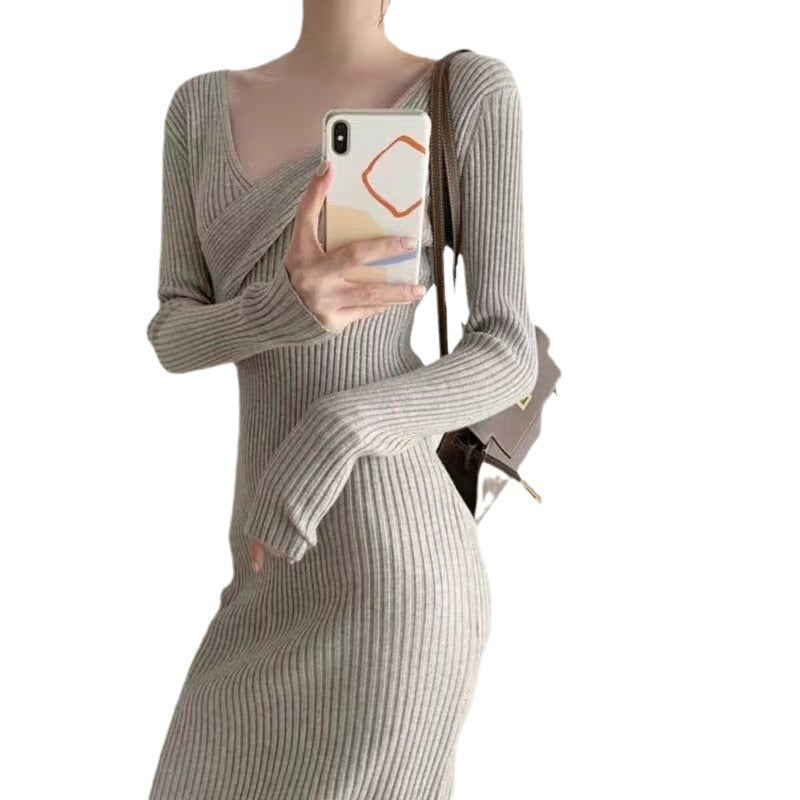 Damen Strickkleid mit elegantem Off-Shoulder Design und feiner Rippstruktur Drune