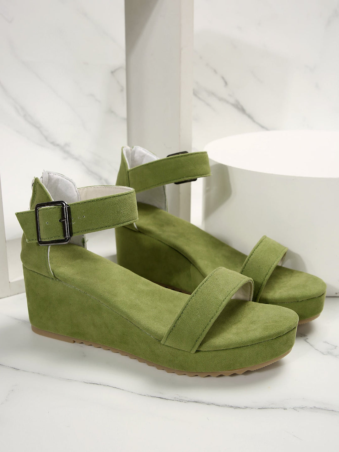 Damen Keil-Sandalen mit verstellbarem Riemen und rutschfester Sohle Drune