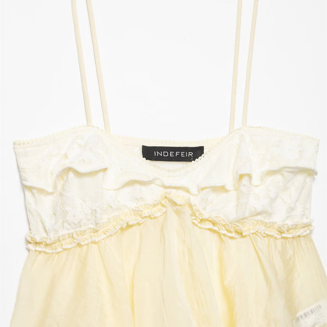 Damen Spitzen-Cami-Top mit zarter Rüsche und fließendem Schnitt Drune