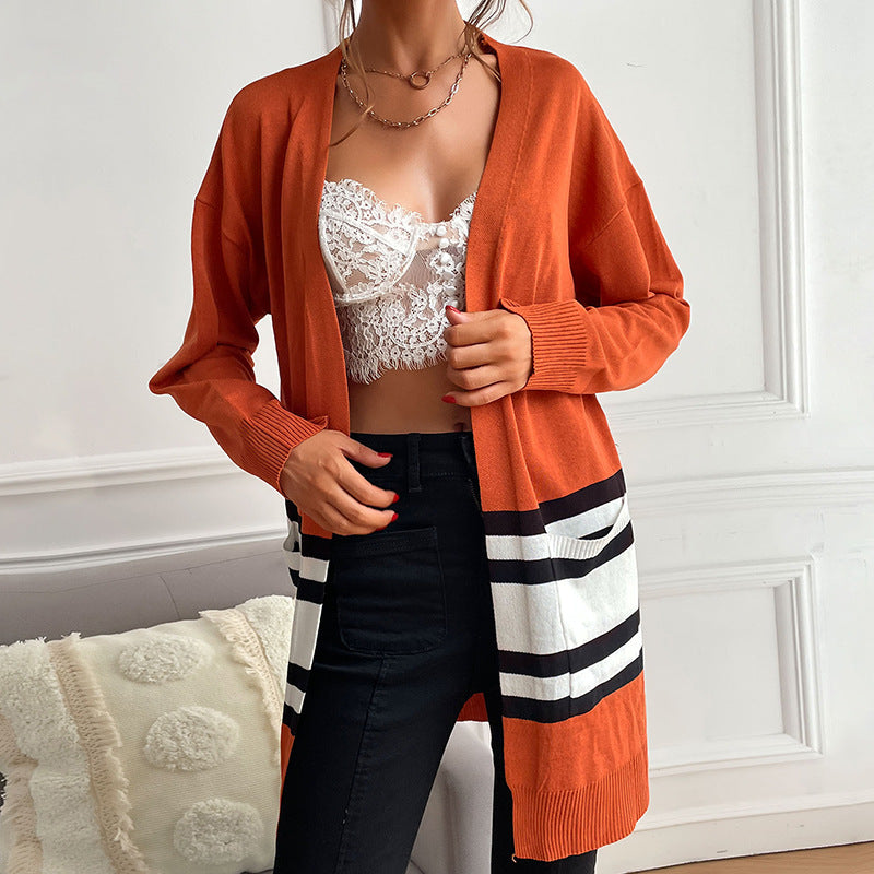 Damen Longline-Cardigan mit Kontraststreifen, aufgesetzten Taschen & Rippbündchen Drune
