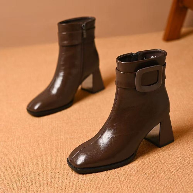 Damen Elegante Stiefeletten mit Blockabsatz und Schnallen-Detail Drune
