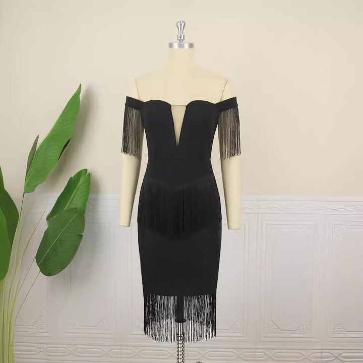 Damen Kleid mit Fransen und tiefem V-Ausschnitt Drune