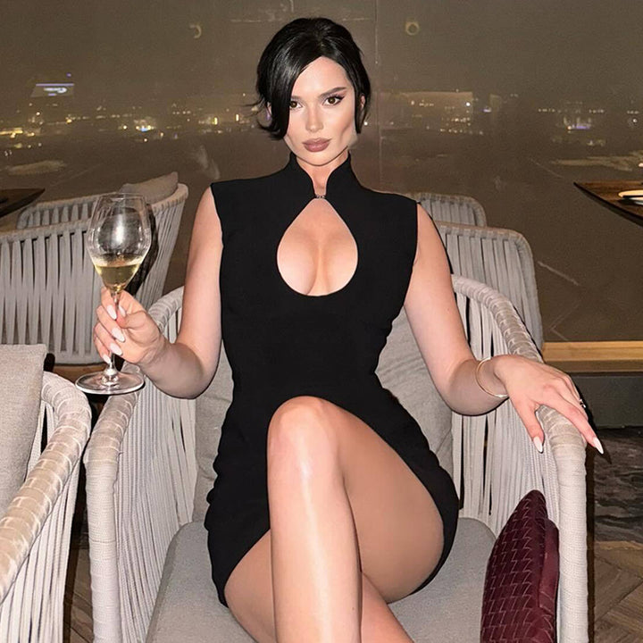Damen Kleid mit schmalem Schnitt und elegantem Stehkragen Drune