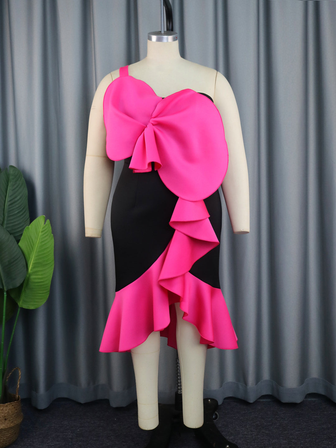 Damen Geschmeidiges Cocktailkleid mit dekorativer Schleifenapplikation Drune