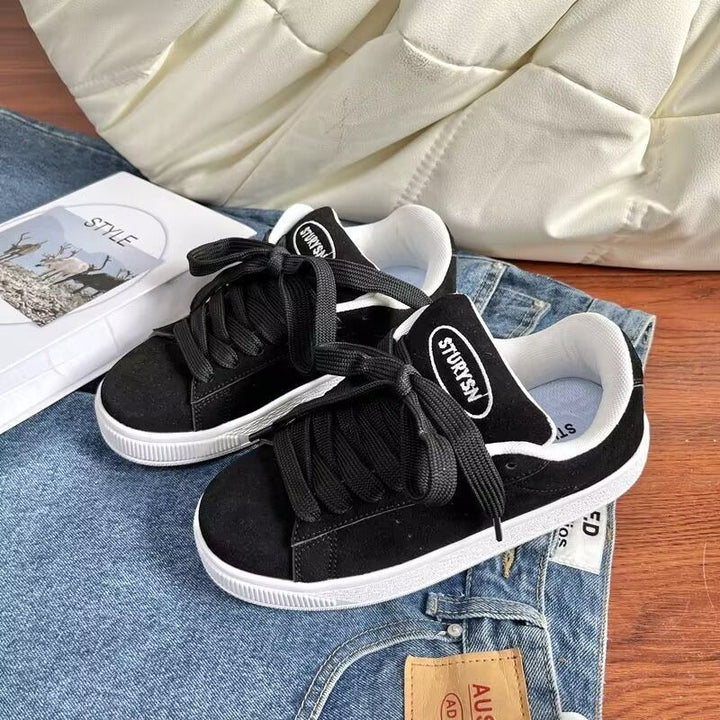 Damen Bequeme Sneakers aus weichem Wildleder mit sportlicher Sohle Drune