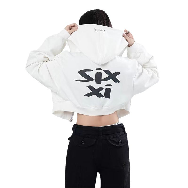 Damen nan cropped Kapuzenpullover im Streetwear-Style mit auffälligem Rückenprint und geripptem Saum Drune