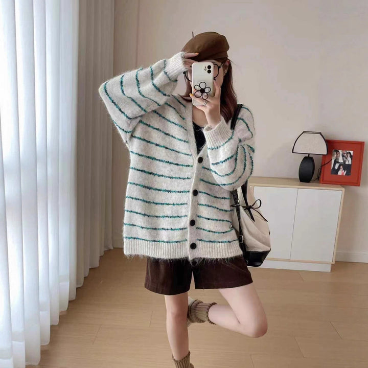 Damen Grobstrickjacke mit farbigen Streifen und modischem Schnitt Drune
