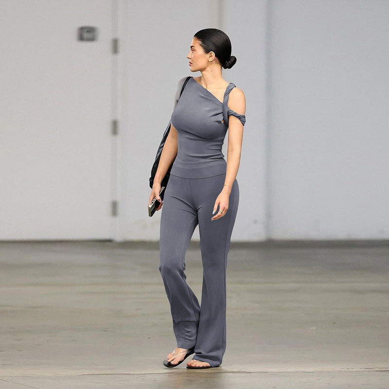 Damen Figurbetontes Jumpsuit mit asymmetrischem Schnitt und eleganter Schulterbetonung Drune