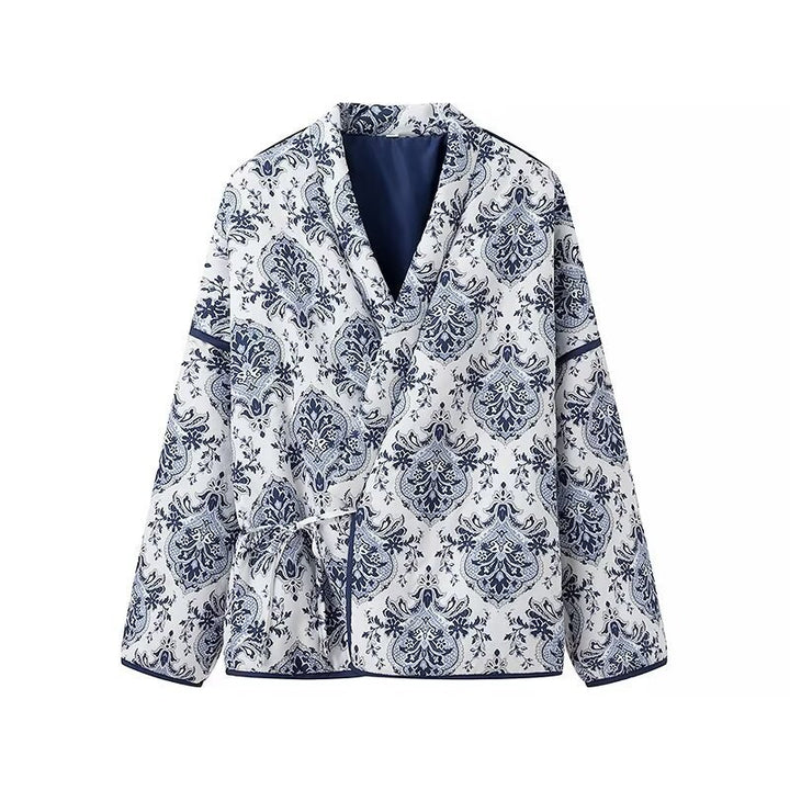 Damen Gesteppte Kimono‑Jacke mit ornamentaler Jacquardoptik und kontrastierter Paspel Drune