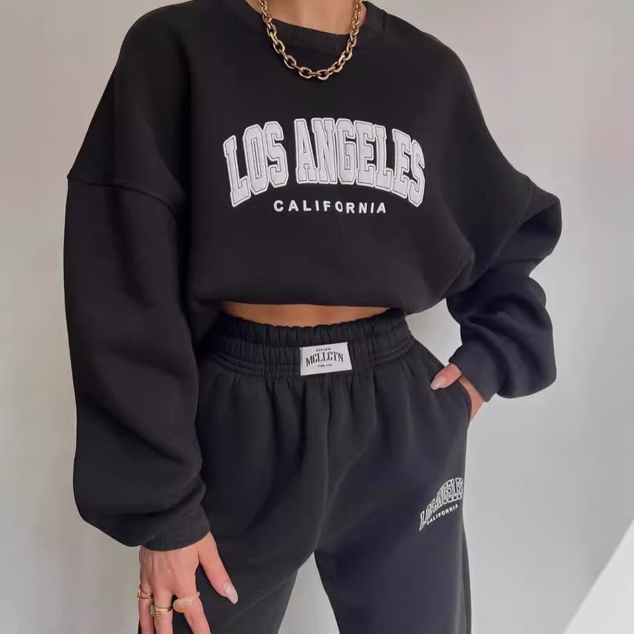 Damen Oversized Lounge-Set aus Baumwollfleece mit Collegestickerei und relaxed Jogginghose Drune