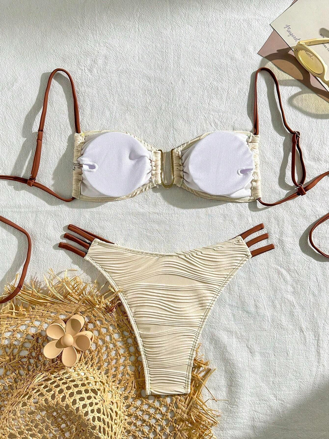 Damen Bandeau-Bikini mit raffiniertem Falten-Design und seitlichen Bindebändern Drune