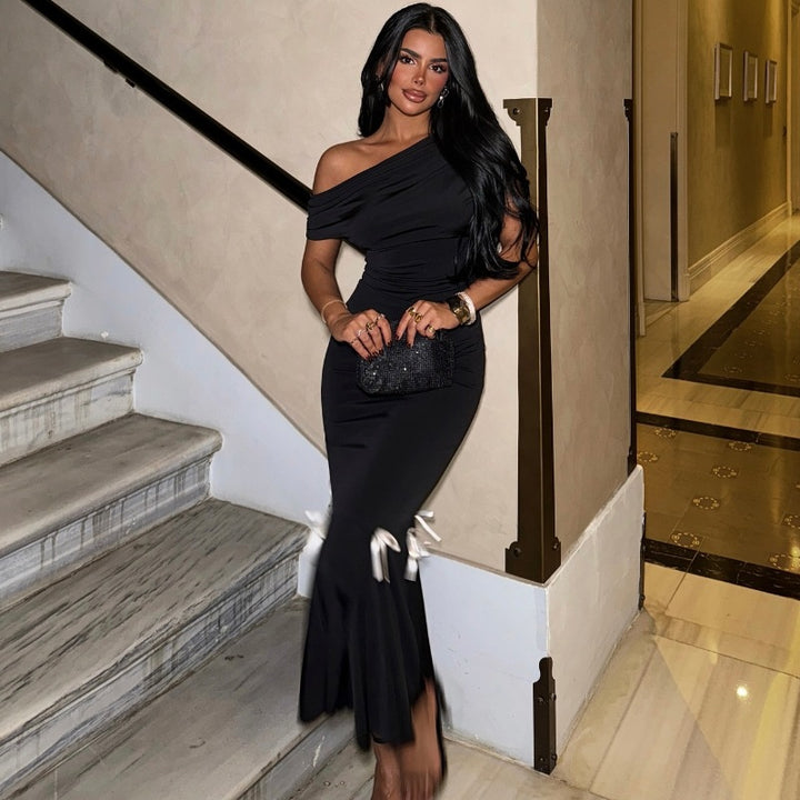 Damen Elegantes Maxikleid mit asymmetrischem One-Shoulder Design und verspielten Rüschendetails Drune