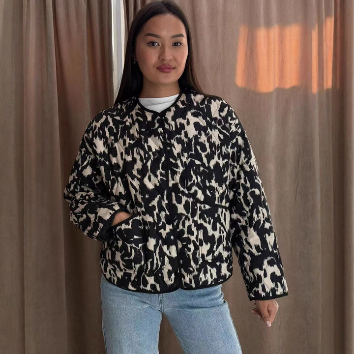 Damen Steppjacke im Oversize-Boxy-Schnitt mit rundem Halsausschnitt und abstraktem Animal-Print Drune